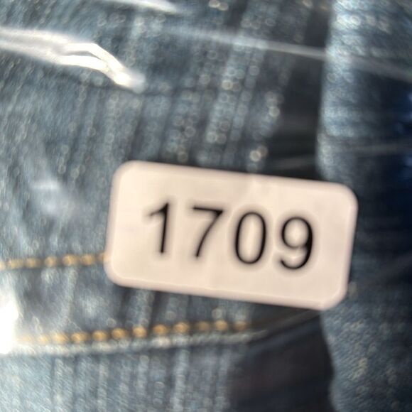 Ecko Unlimited Blue and Pink Cropped Jean Jacket - Picture 7 of 7